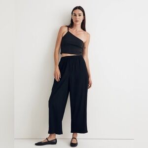 Crinkled Crepe Straight-Leg Crop Pants
